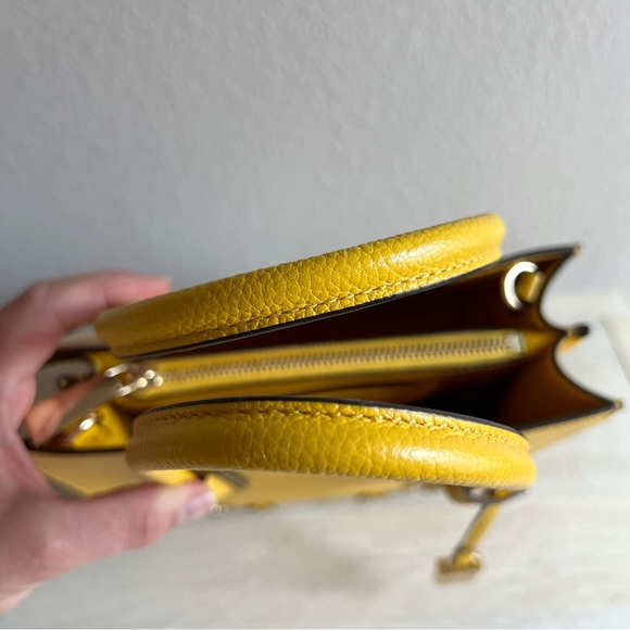 MICHAEL KORS Mercer Tote In Sunflower - Picture 7 of 14